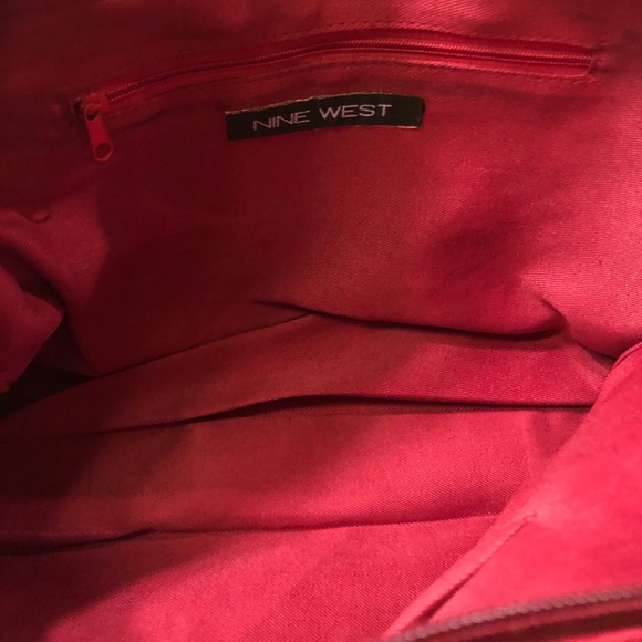 ✨S O L D✨  Nine West red leather handbag - Picture 7 of 8